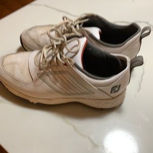 Kids or womens golf shoes.